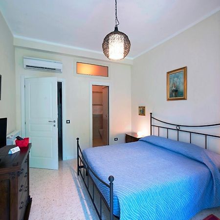 Le Rondini Bed & Breakfast Napoli Dış mekan fotoğraf