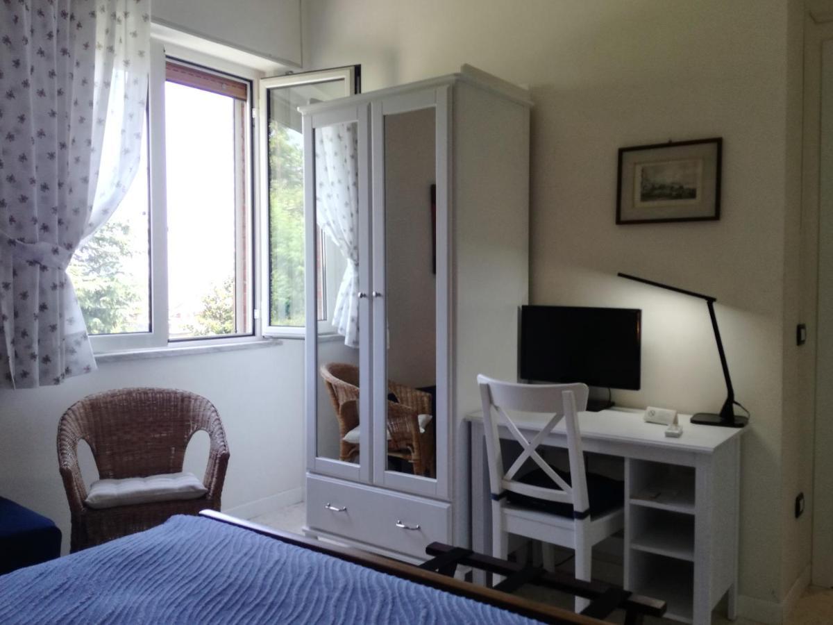 Le Rondini Bed & Breakfast Napoli Dış mekan fotoğraf