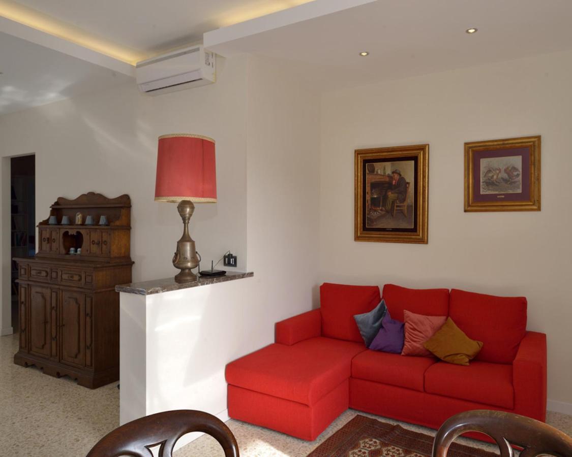 Le Rondini Bed & Breakfast Napoli Dış mekan fotoğraf